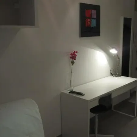 Les Carmes 1 G Pour 2 Pers - Joli Meuble Et Wi-fi *